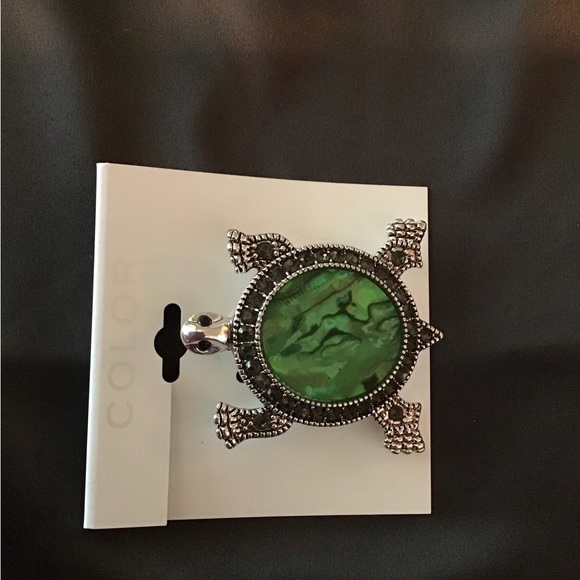 Cute Turtle brooch Green and Silver$15 - Picture 5 of 5
